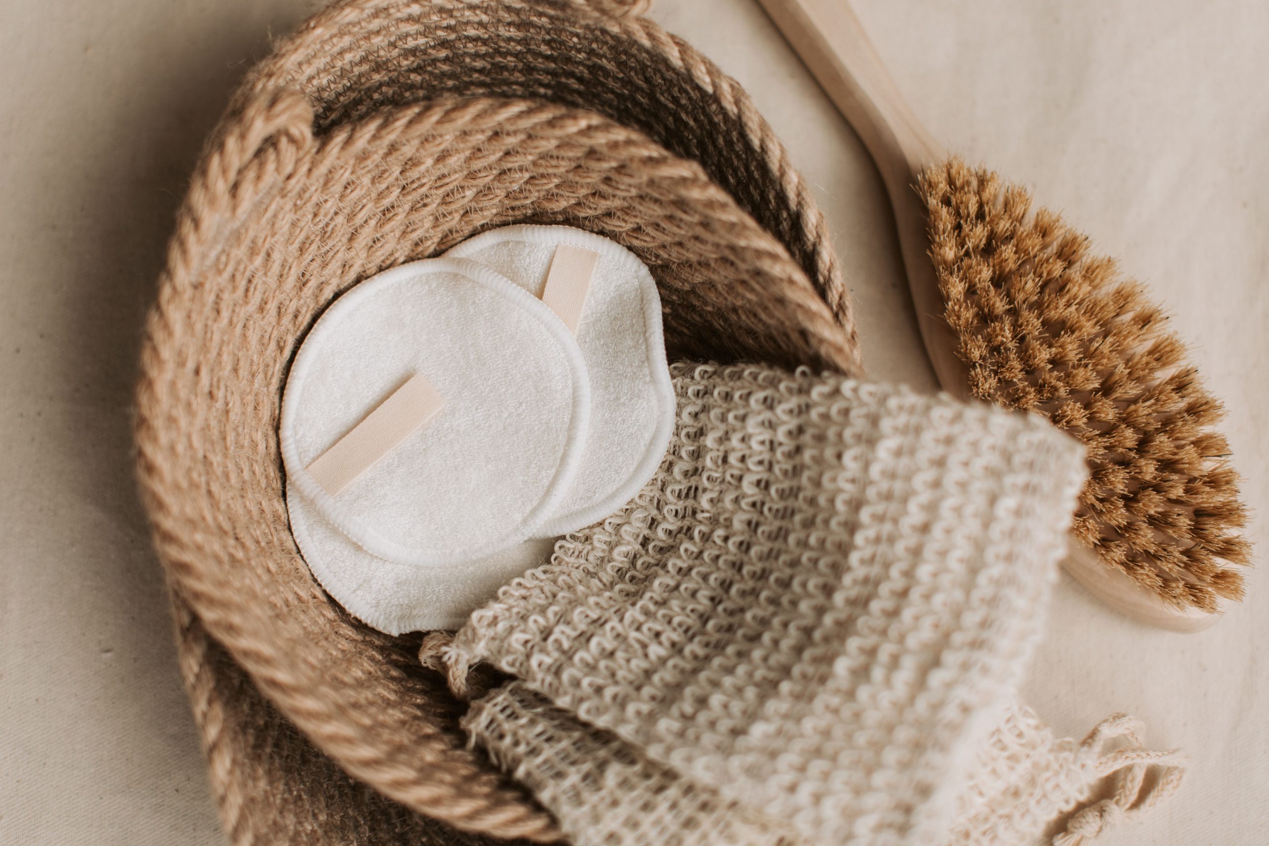 Accessoires beauté zéro déchet panier jute