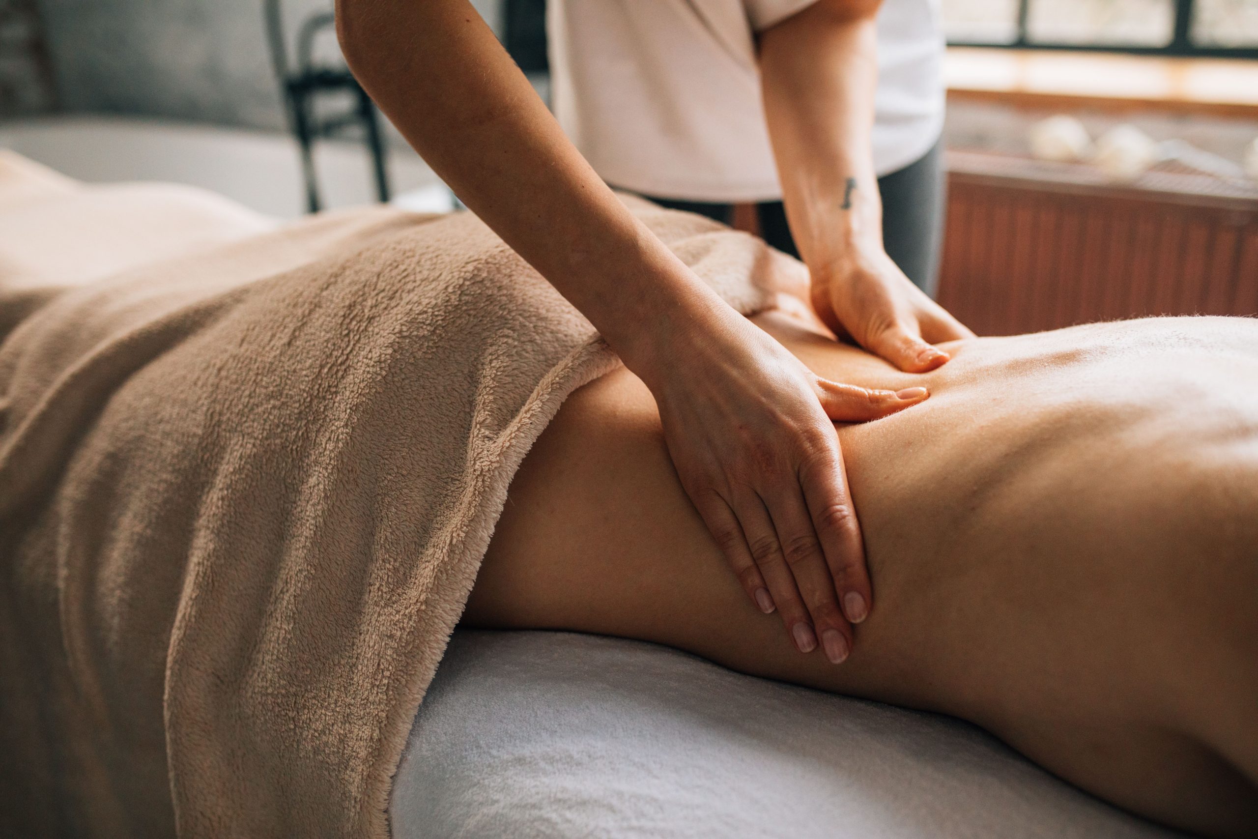 Séance massage intérieur soins corporels relaxation