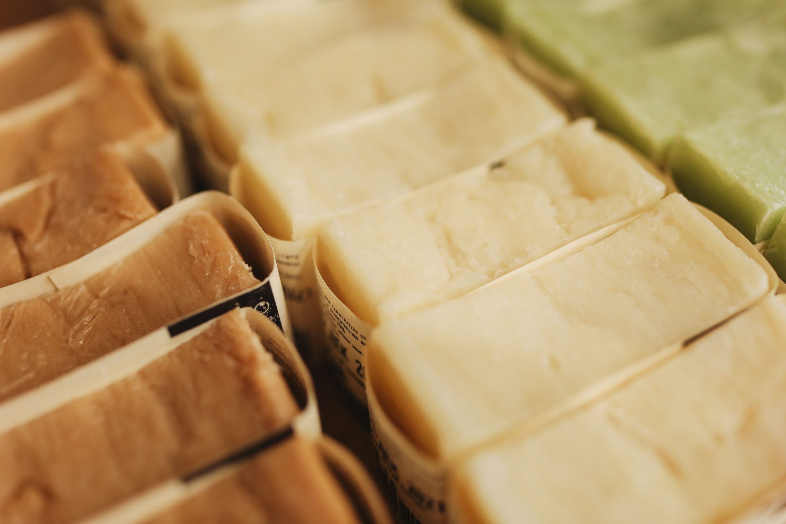 Savons naturels artisanaux eco-responsables bien organises